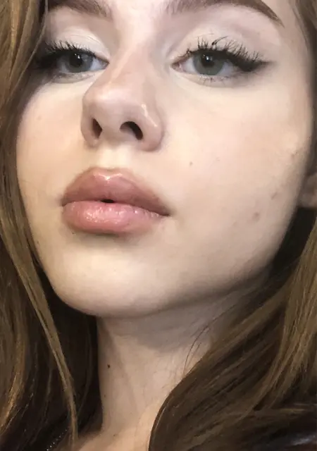 Я Ева, 18 років, знайомлюсь для дружби у Києві