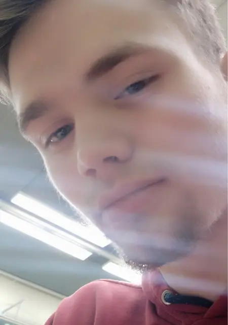 Я Tommi, 23 років з Луганська, шукаю знайомство для дружби