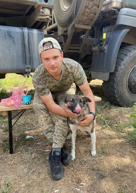 Стас из Кривого Рога, мне 28, познакомлюсь для открытые отношения