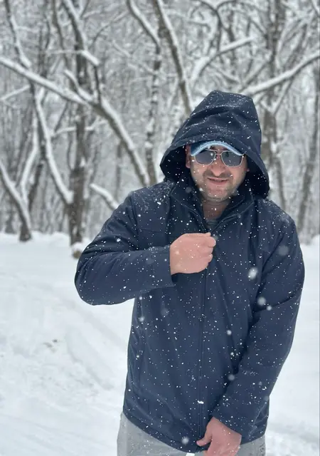 Я Даниель, 33, знакомлюсь для приятного времяпровождения в Тбилиси