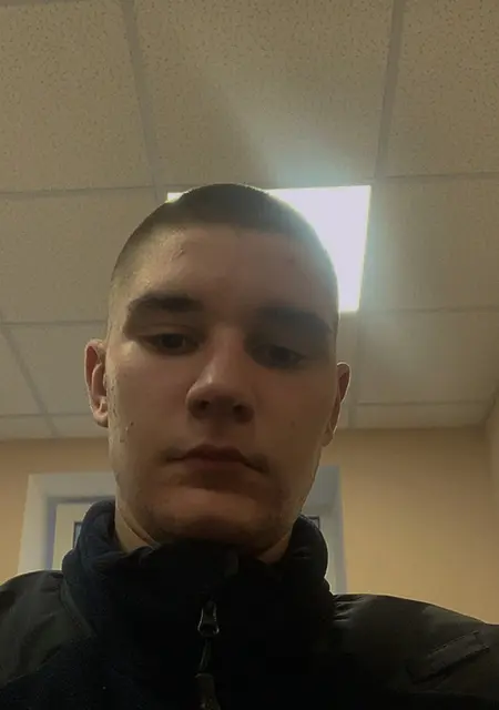 Я Ростік, 19, из Прилук, ищу знакомства без обязательств