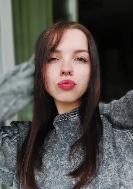 Я Настя, 18, знакомлюсь без обязательств в Амстердаме