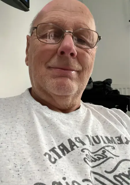 I'm Steve, 71, looking to meet for virtual conversation in Sheffield