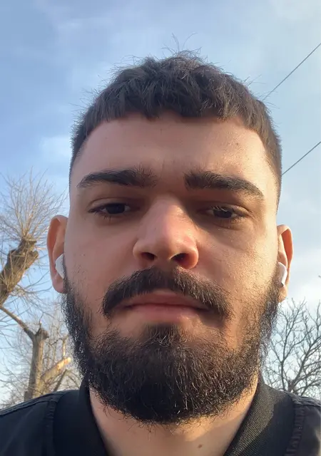 Я Женя, 22 років, знайомлюсь для відкриті стосунки у Бориспіль