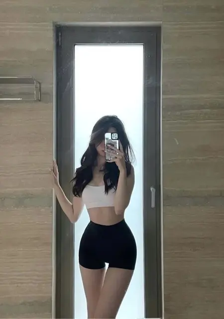 Я Ayya, 20, из Франкфурта-на-майне, ищу знакомство для совместных путешествий