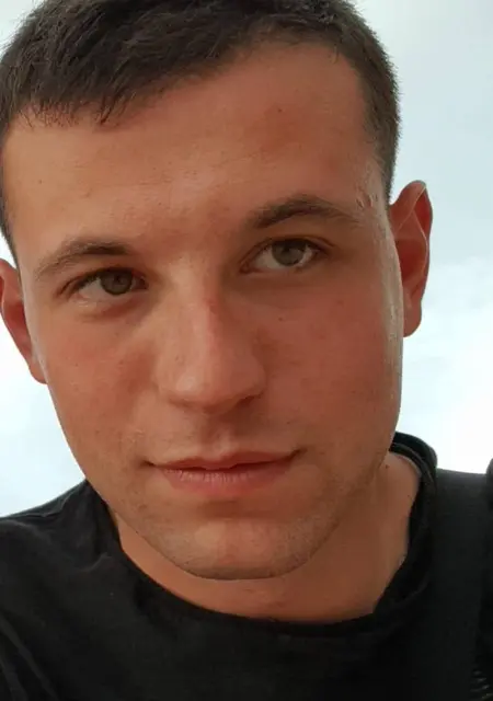 Я Андрей, 28 років з Павлограда, шукаю знайомство для приємного проведення часу