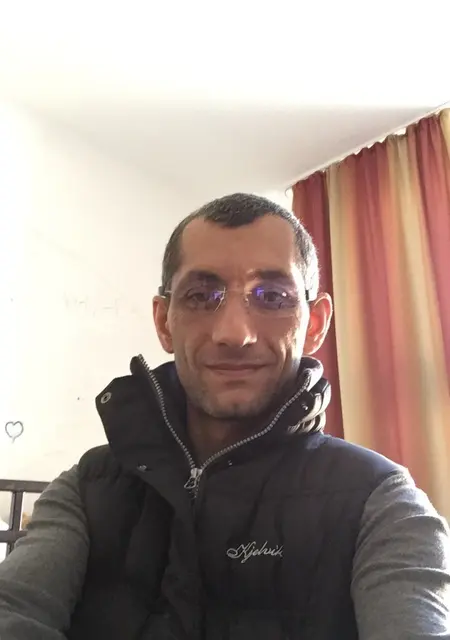 Я Artem, 44, из Берлина, ищу знакомство для дружбы