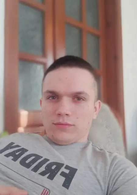 Я Богдан, 25, из Ровно, ищу знакомство для общения