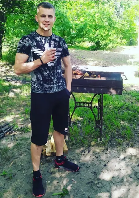 Руслан из Зассенбург, ищу на сайте знакомства на одну ночь