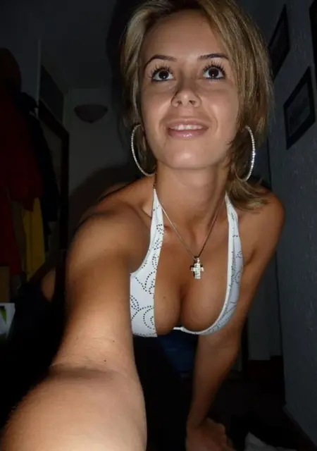 Я Виктория, 31, из Кривого Рога, ищу знакомство для приятного времяпровождения