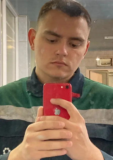 Рома из Брюсселя, ищу на сайте знакомства без обязательств