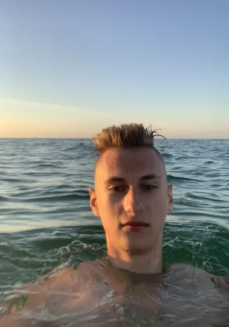 Я Антон, 21, знакомлюсь без обязательств в Гродно