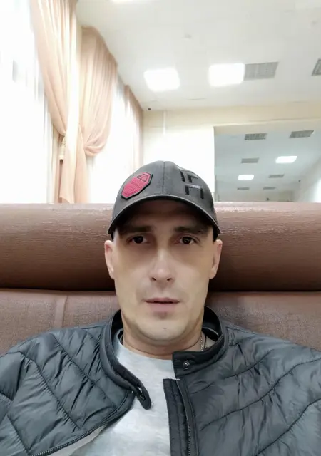 Edd з Алчевська, шукаю на сайті знайомства без зобов'язань