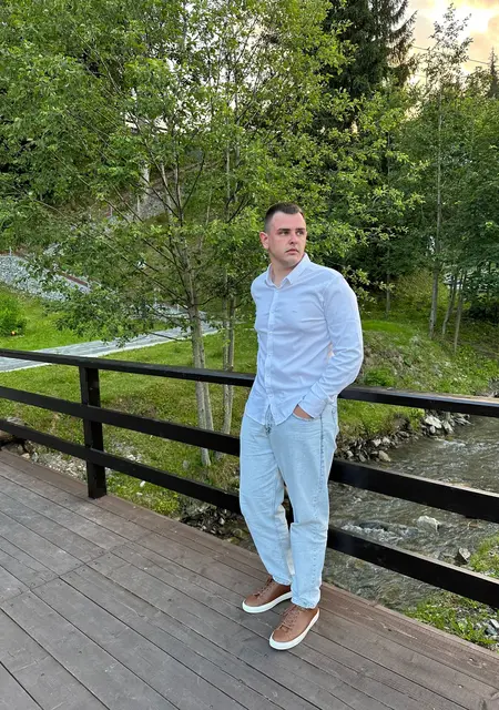 Kolya из Дубно, мне 21, познакомлюсь на одну ночь