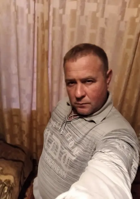 Юра из Чернигова, ищу на сайте знакомства без обязательств