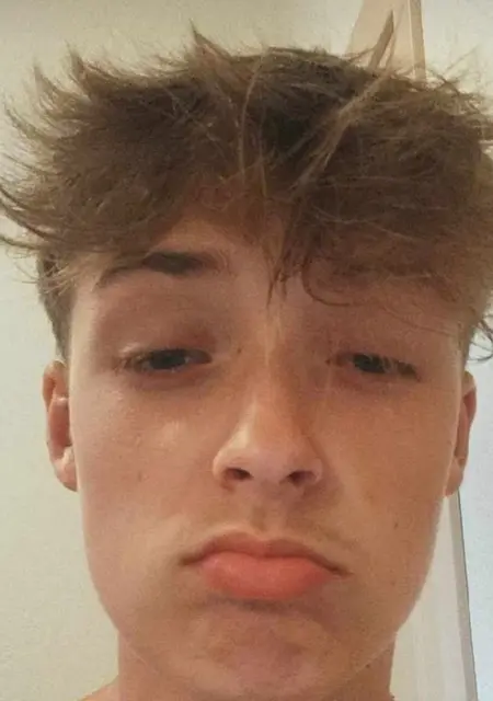 Я Kacper, 28, знакомлюсь на одну ночь в Кентшин