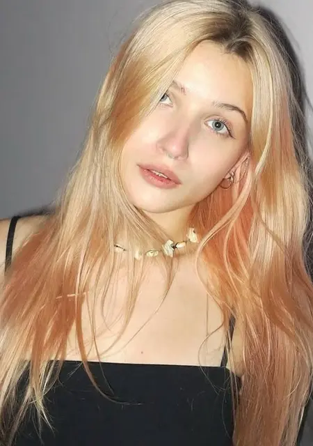 Lera из Амстердама, мне 26, познакомлюсь для приятного времяпровождения