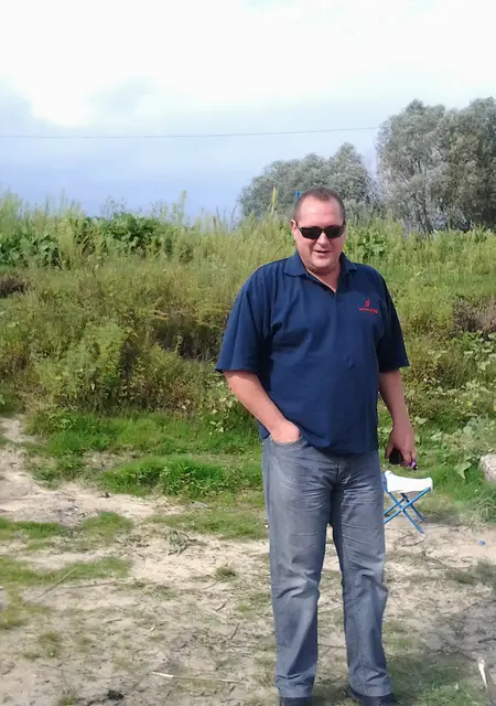 Я Олег, 54, из Гомеля, ищу знакомство для вирта