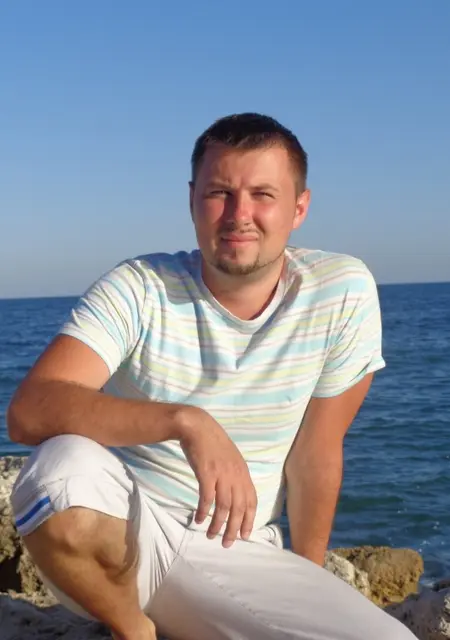 Я Yauheni, 39, из Солигорска, ищу знакомства на одну ночь