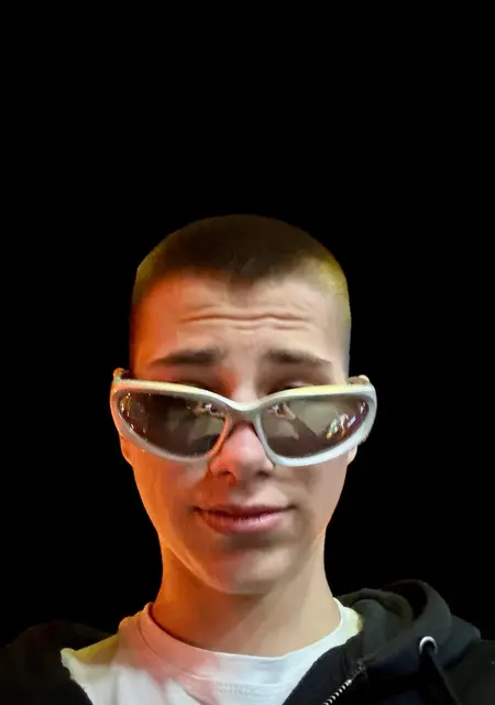 Владислав из Парижа, ищу на сайте приятное времяпровождение