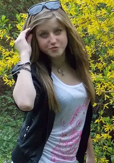 Катя з Трускавець, мені 28 років, познайомлюсь для спілкування