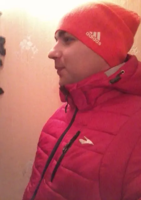 Я Денис, 35, знакомлюсь для постоянных отношений в Светлогорске