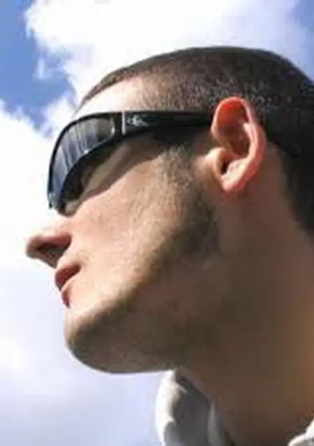 Я Сергей, 35, из Антрацита, ищу знакомство для приятного времяпровождения