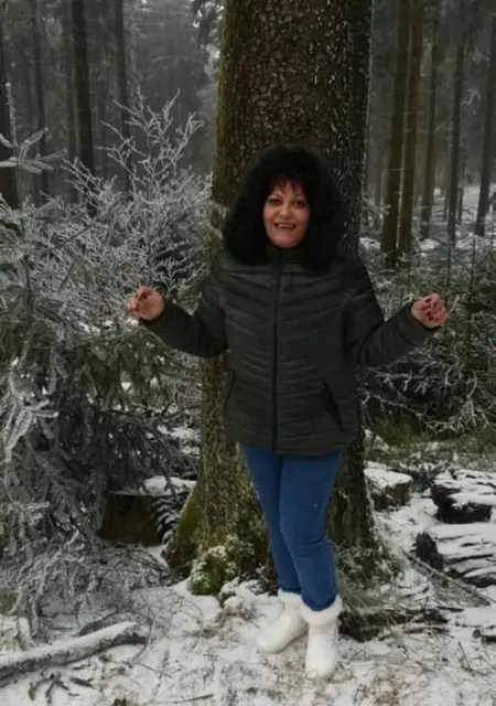 Я Dana Daniela, 42, знакомлюсь в Бухаресте