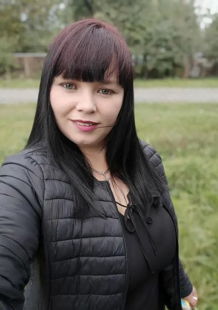 Людмила из Львова, мне 33, познакомлюсь для общения