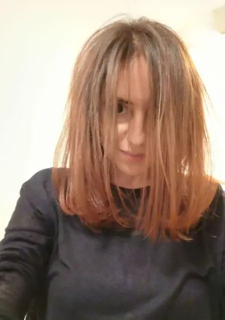 Я Elena, 30, знакомлюсь в Бухаресте