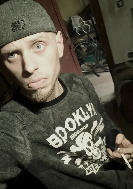 Саша з Здолбунівших, мені 28 років, познайомлюсь без зобов'язань