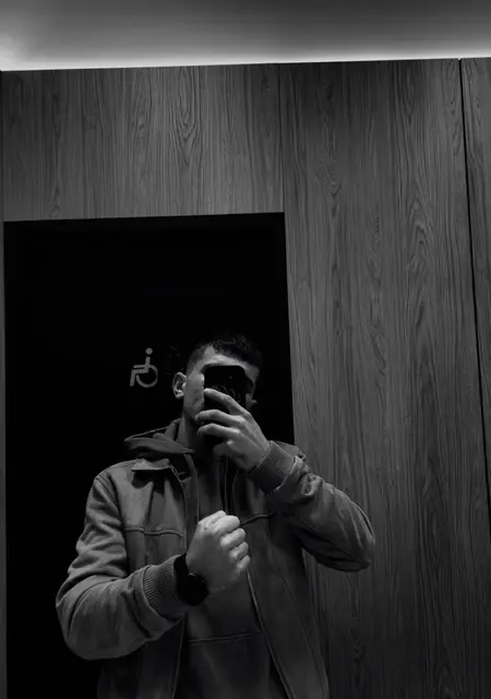 Я John, 25, знакомлюсь на одну ночь в Кишинёве