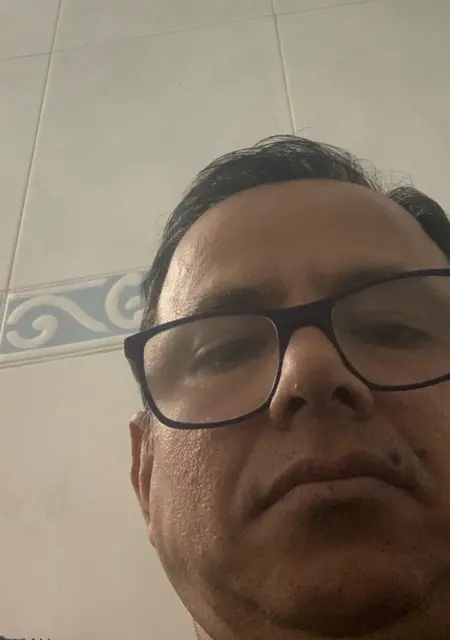 Julio из Лерида, ищу на сайте знакомства на одну ночь