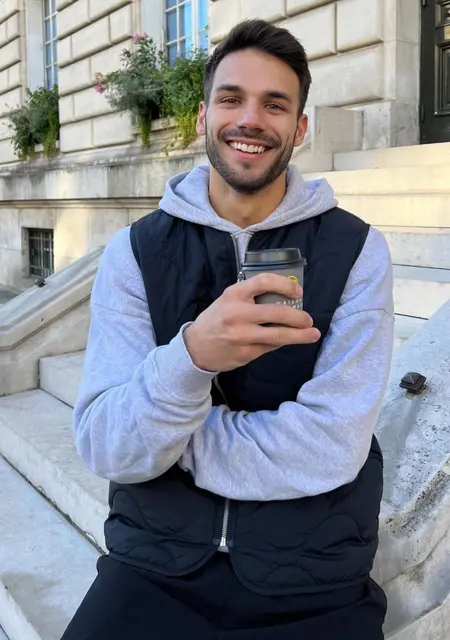 Я Igor, 28, знакомлюсь для совместных путешествий в Арнеме