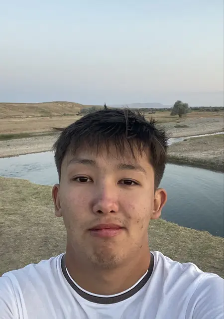 Я Нуржигит, 19, знакомлюсь на одну ночь в Астане