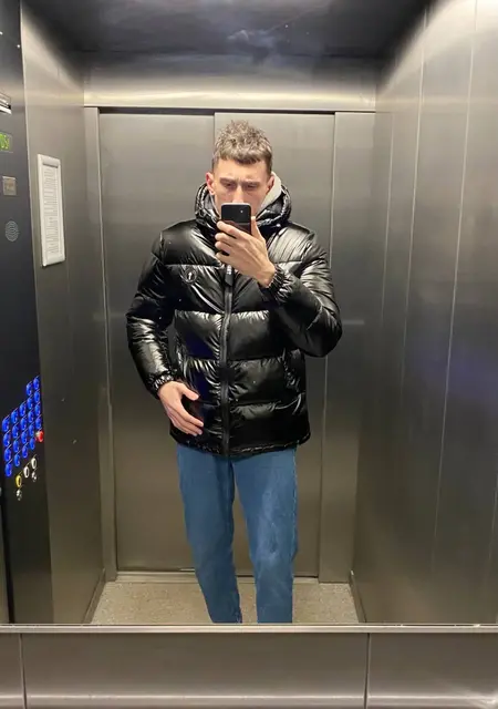 Я Ярослав, 22 років з Новопскова, шукаю знайомства без зобов'язань