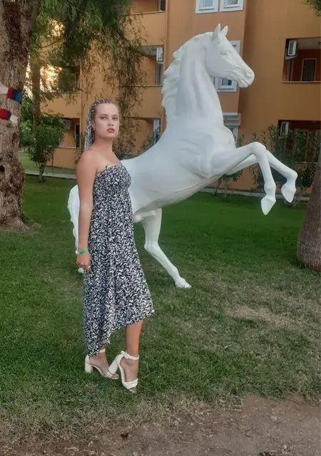 Julia из Ужгорода, ищу на сайте вирта