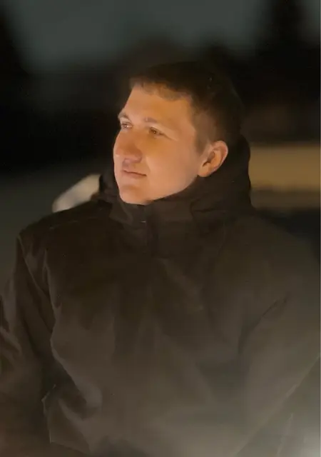 Я Никита, 20, из Франкфурта-на-майне, ищу знакомства на одну ночь