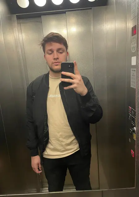 Я Filip, 23, из Остравы, ищу знакомства на одну ночь