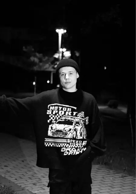 Я Михайло, 24, из Черновцов, ищу знакомство для общения