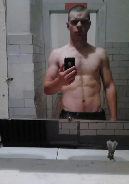 Я Саня, 29, знакомлюсь без обязательств в Борисове