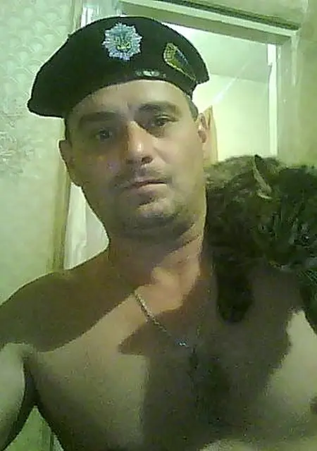 Александр з Сорокине, шукаю на сайті приємне проведення часу