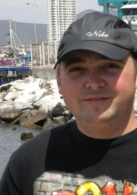 Я Роман, 45, из Рубежного, ищу знакомство для приятного времяпровождения