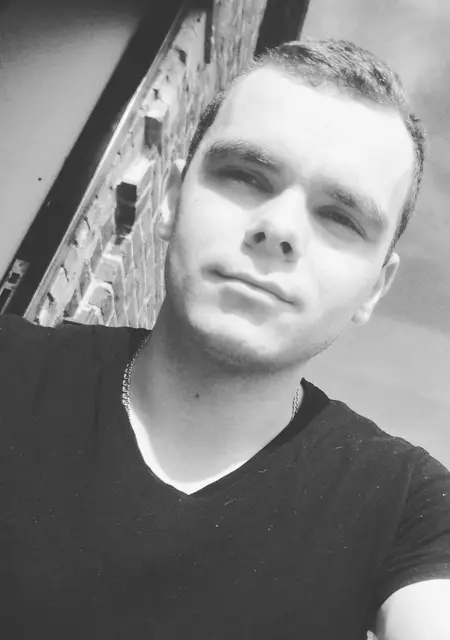 Сергій з Рівного, шукаю на сайті знайомства без зобов'язань