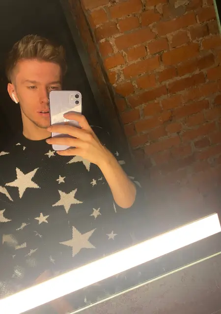 Я Elvis, 25, знакомлюсь для постоянных отношений в Дубае