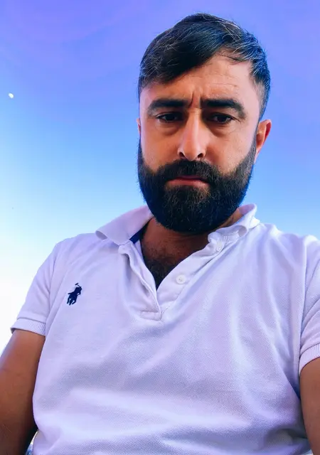 Я Cuneyt, 33, знакомлюсь на одну ночь в Анкаре