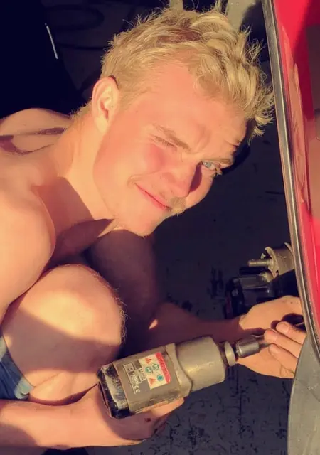 Oscar из Осло, мне 25, познакомлюсь для постоянных отношений