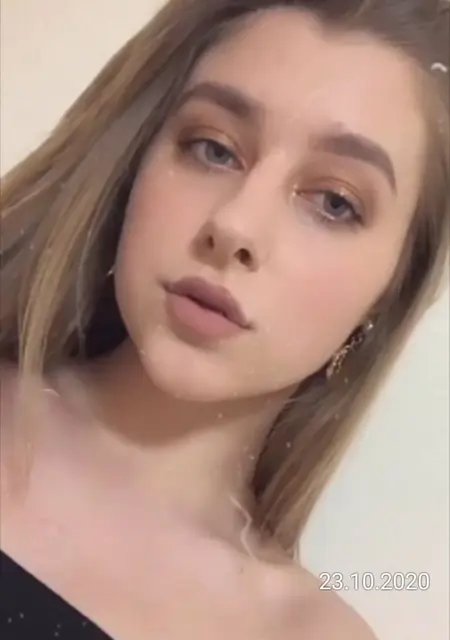 Я Марго, 22, из Николаева, ищу знакомство для приятного времяпровождения