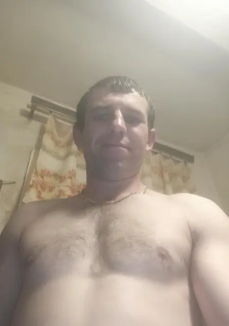 Я Viktor, 36, знакомлюсь на одну ночь в Полонном