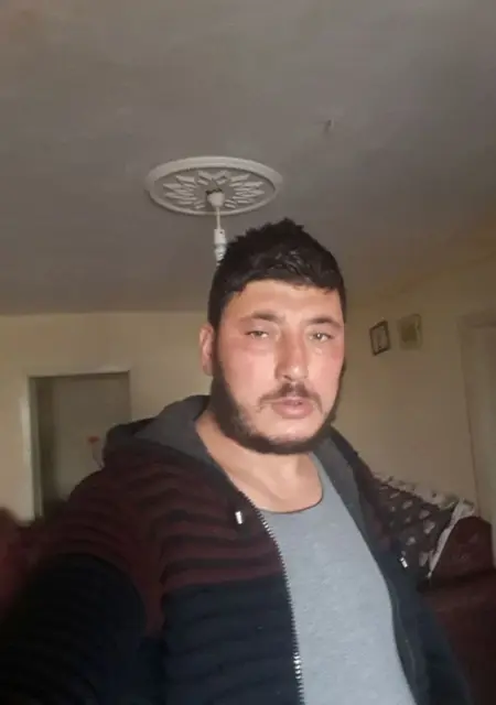 Я Kenan, 42, знакомлюсь в Стамбуле